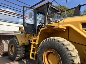รถตักล้อยาง Volvo L105 มือสอง 17 ตัน สีเดิมจากโรงงาน รถตักหน้า Volvo L105 สำหรับขาย - Product Image 2