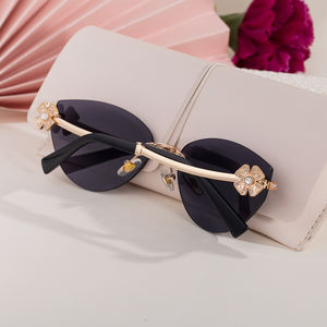 Солнцезащитные очки для женщин - Product Image 4