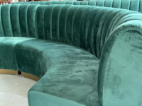 Banquette de restaurant semi-circulaire en velours vert sur mesure, canapé commercial pour café, bar, hôtel, salon