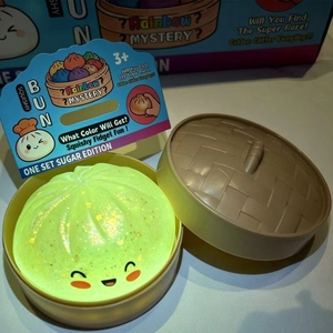 Glow in the Dark Dumpling Squishy Mystery Box 8.5CM Needoh Cute Glitter Dumplings Sensoriali Antistress Unisex 14+ - Product Image 4