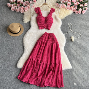 ชุดเซ็ต 2 ชิ้น สไตล์วันพักผ่อน เสื้อครอปแขนสั้นแบบผูกคอ กระโปรงทรงเอวสูงจีบระบาย แฟชั่นสำหรับผู้หญิง - Product Image 6