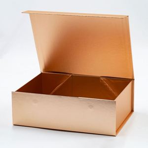 Boîte cadeau de luxe A4 en or rose foncé avec couvercle rabattable et fermeture magnétique – Idée d'emballage - Product Image 5