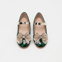 Großhandel Freizeitschuhe, elegante Schuhe, Bootsschuhe für Mädchen, formelle Damenschuhe, Schulschuhe für Mädchen, flache Schuhe für Mädchen