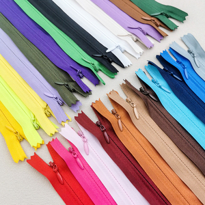 ซิปซ่อนสีสันสดใสพร้อมโลโก้สั่งทำ ขนาด 18ซม. 20ซม. 25ซม. 30ซม. 35ซม. 40ซม. 45ซม. 50ซม. 55ซม. 60ซม. 65ซม. 70ซม. 75ซม. 80ซม. สำหรับชุดเดรส - Product Image 5