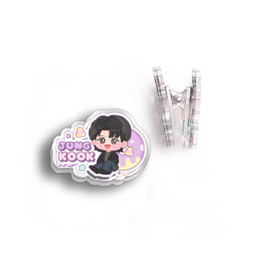 Clips en acrylique PP KPOP JUNGKOOK V JIMIN personnalisés RM JIN J-HOPE SUGA, porte-page avec figurines de dessins animés, fournitures quotidiennes unisexes, cadeau pour les fans - Product Image 1