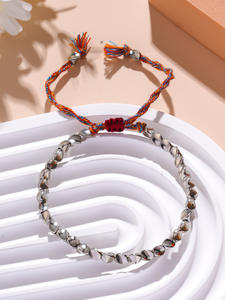 手工制作的西藏铜珠幸运绳手链，适合女士和男士，独特的棉线首饰，适合婚礼或派对的礼物 - Product Image 4