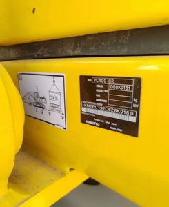 รถขุดไฮดรอลิกแบบตีนตะขาบ โคมัตสึ 400 เครื่องยนต์คัมมินส์ น้ำหนักใช้งาน 40 ตัน ความจุบุ้งกี๋ 2 เมตร สำหรับงานขุดขนาดใหญ่ - Product Image 6