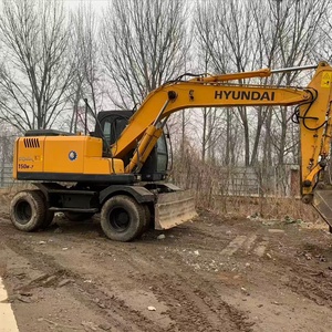 Excavadora de Ruedas Hyundai 150W-7 con Cucharón de Excavación y Componente Central del Motor - Product Image 1