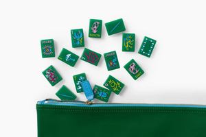 Juego de Mahjong Acrílico para Niños, 160 Piezas, Diseño Místico Verde Americano con Ilustraciones de Dragones y Hongos, Alta Calidad para Interiores - Product Image 2