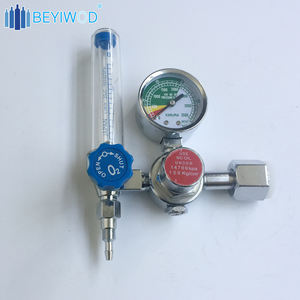 Régulateur de gaz d'oxygène industriel/médical du Japon avec débitmètre - Product Image 1