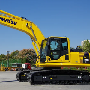 รถขุดตีนตะขาบ KOMATSU มือสองสภาพดี ระบบไฮดรอลิกขนาดกลาง รุ่น PC210LC น้ำหนัก 21 ตัน บุ้งกี๋ 1 เมตร พร้อมเครื่องยนต์ เกียร์ ปั๊ม มอเตอร์ และลูกปืน - Product Image 1