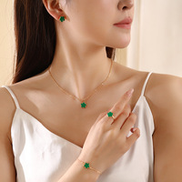 Novedoso Conjunto de Joyería Coreana de Moda de 4 Piezas con Baño de Oro, Collar de Trébol de Cinco Hojas y Pétalos, Joyas Encantadoras para Aniversarios para Mujer