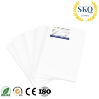 Plaque de PVC Celuka Sankeqi personnalisée de haute qualité certifiée ISO9001, surface brillante, imperméable, épaisseur 1-30 mm