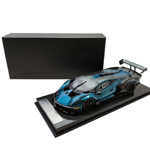 Modellino Auto in Resina CE Essenza SCV12 Scala 1:18 per Collezione - Product Image 4