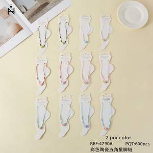 Chevillère en céramique colorée en forme d'étoile à cinq branches, 2 par couleur, bijoux tendance pour femmes - Product Image 2