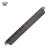 PDU 8 voies 16A 240V IEC C13 Prises verrouillables Protection contre les surcharges Voyant lumineux Montage en rack Utilisation industrielle Centre de données Aluminium