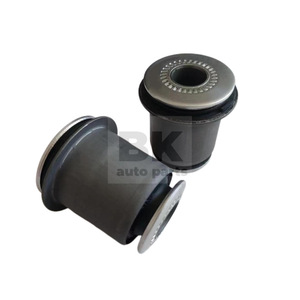 Bujes de Suspensión Bk Auto Parts 48061-35050 para Soportes de Goma del Brazo de Control del Land Cruiser - Product Image 3