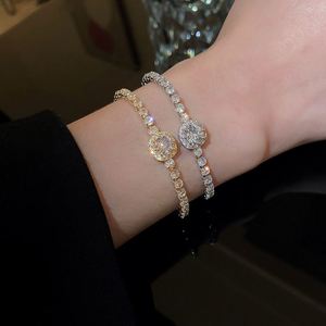 Bracelet de luxe pour femmes, ajustable, avec pendentifs, bracelet élégant en cristal et strass, bracelet tennis brillant - Product Image 2
