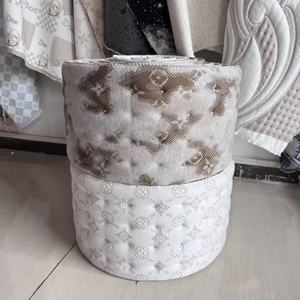 Tissu <span class=keywords><strong>de</strong></span> bordure latérale <span class=keywords><strong>de</strong></span> <span class=keywords><strong>matelas</strong></span> tissé imprimé organique résistant aux taches-Matériau en polyester protecteur pour des bordures faciles à nettoyer - Product Image 2