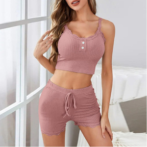 Pijamas casuales para mujer, con ribete de encaje, camisola y pantalones cortos, estilo sexy y atrevido, moda rápida, estilo europeo y americano. - Product Image 2