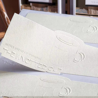 Autocollants en papier mat de texture de logo privé en relief 3D personnalisés autocollants de parfum de bougie de luxe autocollants d'étiquettes d'emballage de sceau de boîte