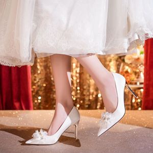 9888A-123 Chaussures à talons aiguilles en satin à bout pointu avec décoration florale pour mariage, soirée, élégantes chaussures à talons hauts pour femmes - Product Image 2