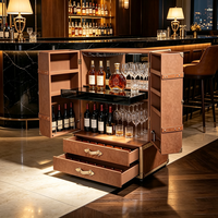 Mini-bar portable de luxe avec miroir et tiroirs, meuble de rangement à vin en cuir véritable à double porte pour la maison