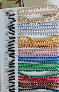 Túi xách giấy Kraft cao cấp cho cửa hàng quần áo Túi mỹ phẩm dày với Túi Quà Tặng in logo tùy chỉnh - Product Image 6