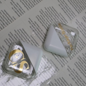 Nouveau flacon pulvérisateur de luxe PETG carré de poche en plastique 30ml mini flacon pulvérisateur d'alcool désinfectant pour les mains réutilisable - Product Image 4