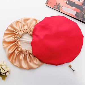 Bonnet de nuit en satin de soie de luxe, personnalisable avec logo, pour le soin des cheveux, élastique - Product Image 3