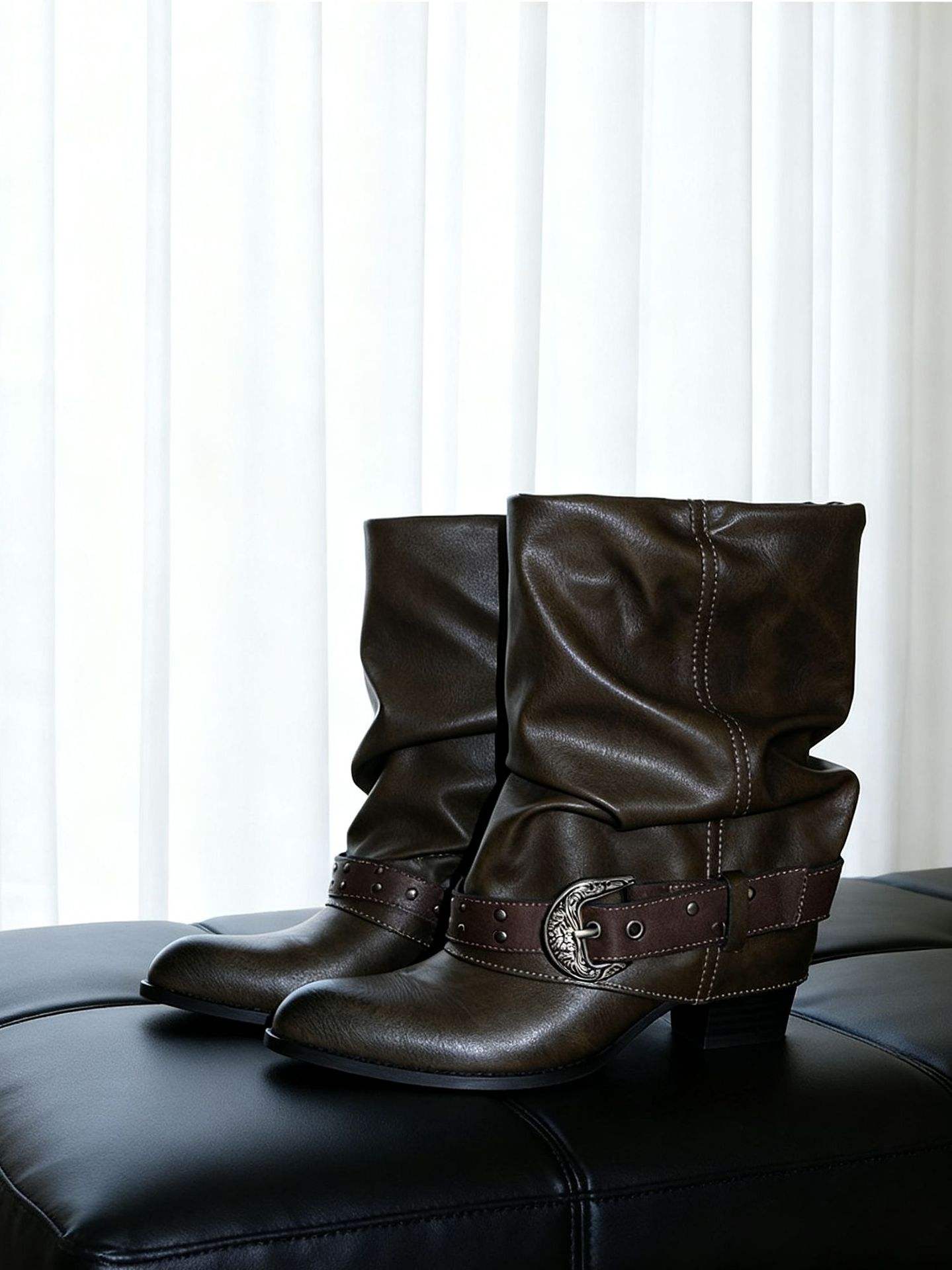 สีน้ำตาล