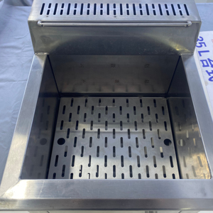 Friteuse à gaz Hansu 10L professionnelle de table en acier inoxydable pour restaurant - Product Image 1