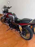 Moto Honda CB750 Vintage Rétro, Moteur 4 cylindres refroidi par air de 747 cm³, Moto Japonaise Iconique