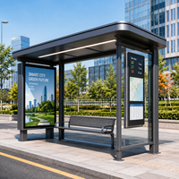 Abri de bus intelligent moderne à toit carré en acier galvanisé avec écran publicitaire LED et terminal d'information en temps réel pour les bus