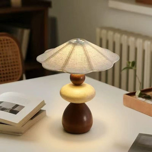 2026 Middeleeuwse houten tafellamp met knopschakelaar voor slaapkamer, nachtkastje, studie, lezen, Scandinavische woonkamer, decoratieve sfeer - Product Image 2