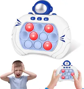 Nouveautés Jouets lumineux Quick Push Fidget Game Machine Speed Push Sensory Toys for Kids Décompression Breakthrough Puzzle