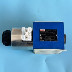 Válvula Solenoide Rexroth Z4WE10X250 1X CG24N9K4, Control Electrohidráulico Neumático, Fabricada en Alemania - Product Image 1