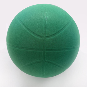 Ballon de basketball silencieux en PU vert à rainures 24 cm pour le dribble, idéal pour l'entraînement en intérieur, construction en mousse - Product Image 1