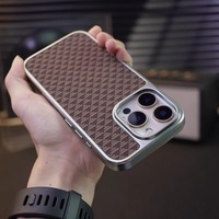 Vente en gros Nouveau modèle de fibre de haute montagne étui de téléphone anti-chute pour iPhone 17 16 Pro Max, étui de téléphone de peau mate pour iPhone 17 Air