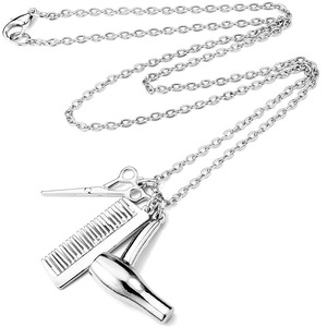 Llavero para Peluquero, Estilista, Barbero, con Diseño de Tijeras, Secador de Pelo y Peine, con la Frase 'Haz lo que amas, ama lo que haces' - Product Image 2
