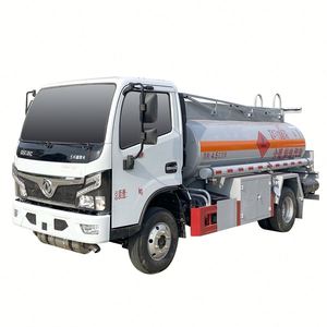 Brand New China Dongfeng 4X2 Diesel Manual Transmission Oil Tanker Truck 6000L 140HP Flammable Liquid Transportation Fuel Bowser - Product Image 1