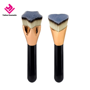 Brocha de <span class=keywords><strong>Maquillaje</strong></span> Facial de Tamaño Grande con Mango de Madera Negro Brillante, Diseño de Estrella y Corazón, Cabeza Plana Impecable - Product Image 1