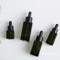 Vente en gros de flacons en verre carrés vides avec compte-gouttes verts de 5 ml, 10 ml, 15 ml, 30 ml pour huiles essentielles, soins de la peau, cosmétiques, trousse de voyage