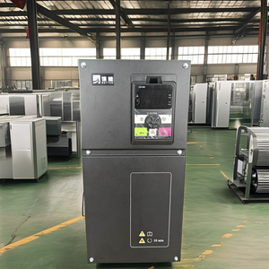 อินเวอร์เตอร์ปรับความถี่ได้ 93 กิโลวัตต์ 380 โวลต์ สามเฟส รองรับการสื่อสาร RS485/Modbus ระดับการป้องกัน IP20 สำหรับมอเตอร์เครื่องจักรพลาสติก ปรับแต่งได้ตามความต้องการของโรงงาน - Product Image 1