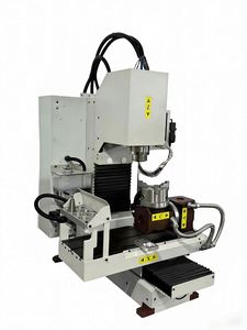 Vente directe usine – Centre d'usinage vertical micro 5 axes, broche BT30, CNC DELEM, précision 0,01, multifonctionnel, économique, 8 outils - Product Image 4