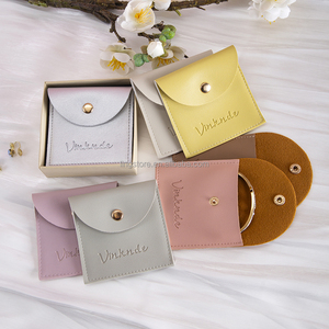 Pochette de luxe 8x8cm en cuir PU avec bouton-pression argenté pour bijoux, pochette enveloppe gaufrée pour bagues et colliers - Product Image 6