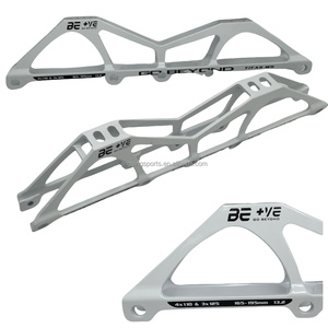 Chaussures de roue de vitesse les plus populaires en gros adultes et enfants Out Roller Logo personnalisé Chaussures de <span class=keywords><strong>skate</strong></span> Cadre 3*125/110/100 Cadres CNC - Product Image 1