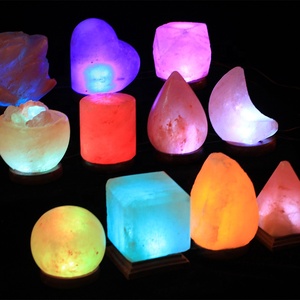 Encantadora lámpara redonda de roca de sal de cristal, lámpara de sal del Himalaya USB con 8 colores cambiantes, Base de madera genuina, lámpara de sal Feng Shui - Product Image 6