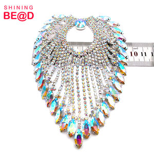 Patch de gland en forme de cœur scintillant cousu <span class=keywords><strong>sur</strong></span> l'épaule chaîne cristal AB verre strass Applique pour décoration de robe de mariée - Product Image 3