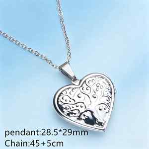 Collana con Ciondolo a <span class=keywords><strong>Cuore</strong></span> e Cornice Portafoto, Accessorio in Stile Raffinato, Regalo di Compleanno per Migliore Amica - Product Image 5